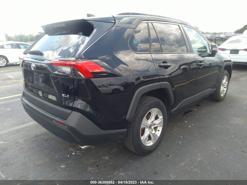 2021 TOYOTA RAV4 XLE - 2T3W1RFV2MW136002