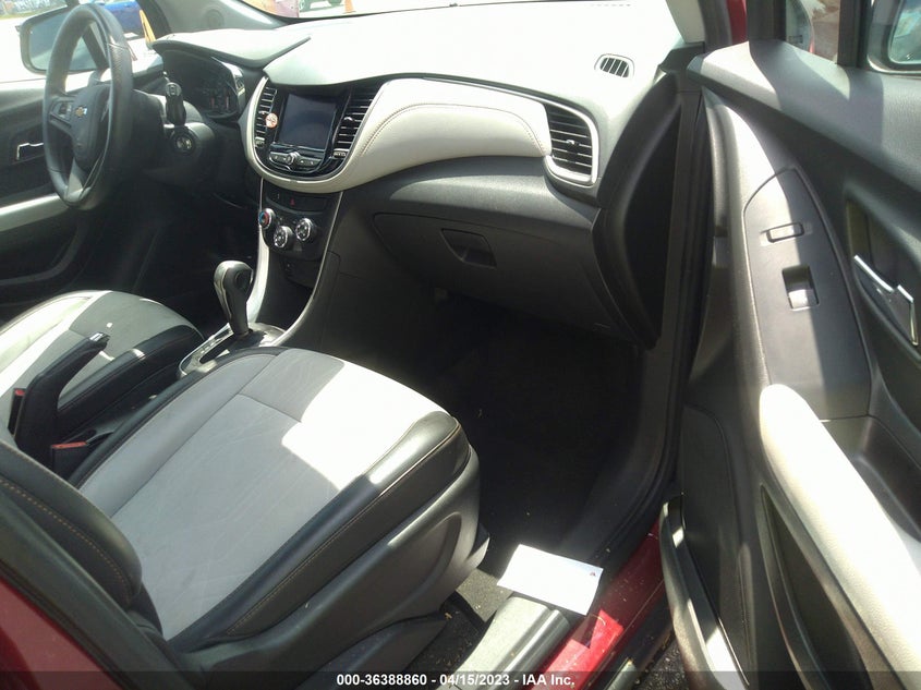 VIN KL7CJLSM6MB364670 2021 CHEVROLET TRAX LT