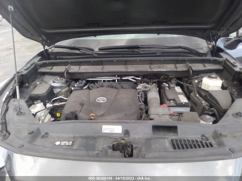 VIN 5TDGZRAH5MS515883 2021 TOYOTA HIGHLANDER XLE