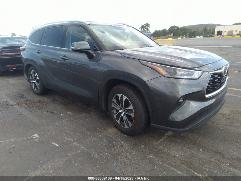 VIN 5TDGZRAH5MS515883 2021 TOYOTA HIGHLANDER XLE