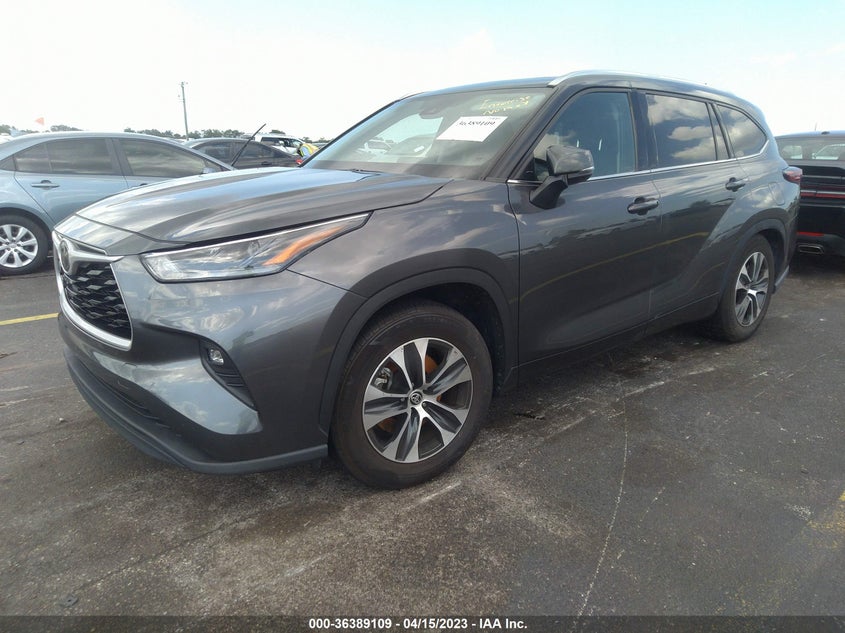VIN 5TDGZRAH5MS515883 2021 TOYOTA HIGHLANDER XLE