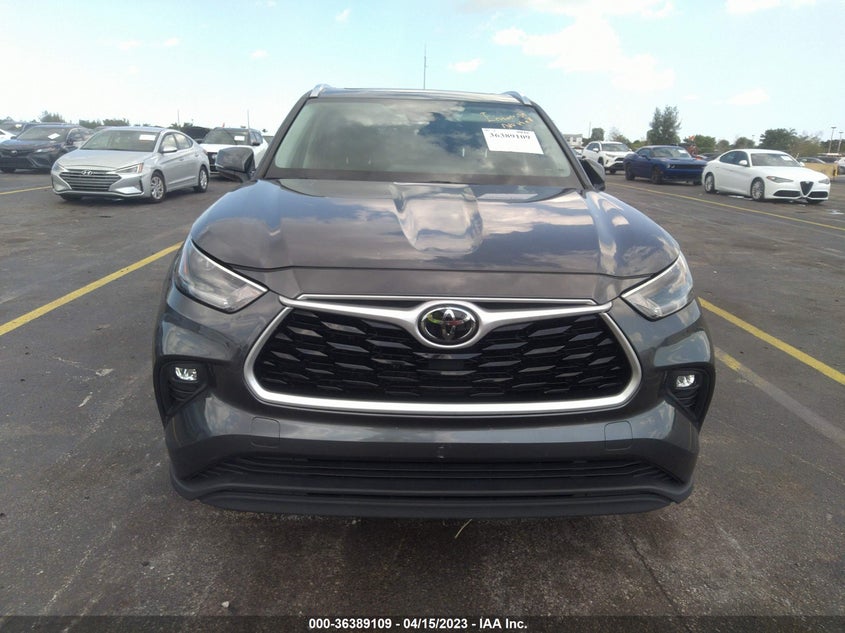 VIN 5TDGZRAH5MS515883 2021 TOYOTA HIGHLANDER XLE