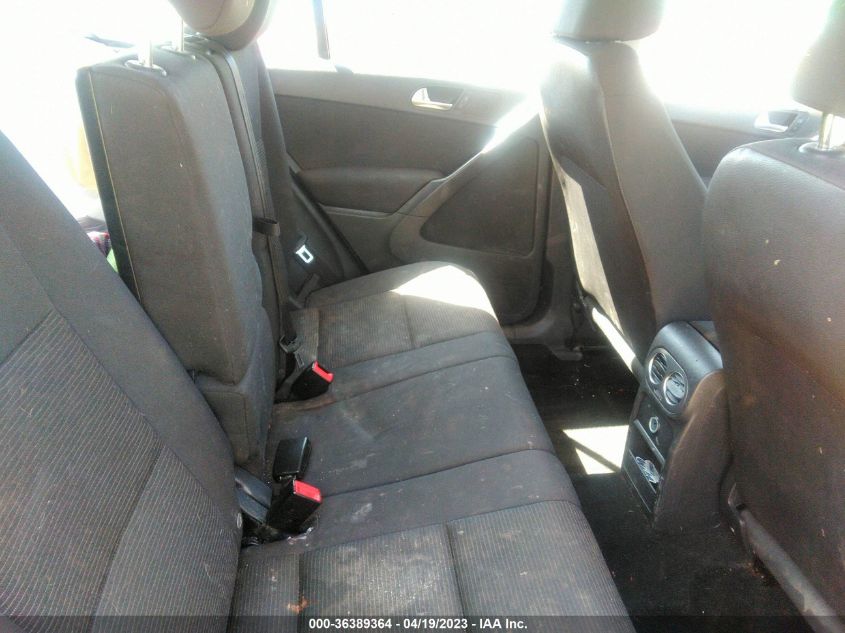 2017 VOLKSWAGEN TIGUAN - WVGBV7AX0HK045952