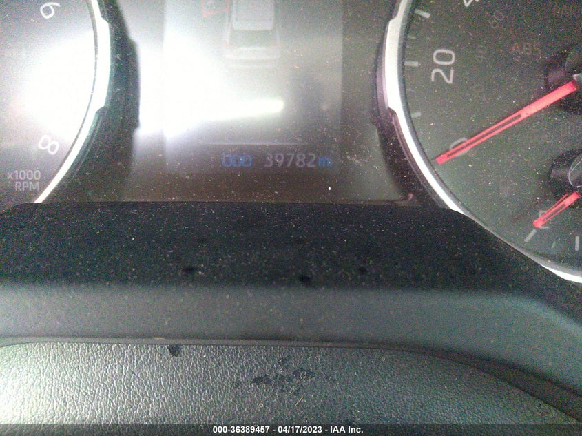 VIN JTMP1RFVXMD079484 2021 TOYOTA RAV4 XLE