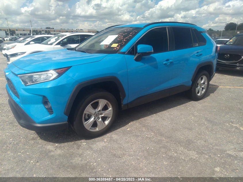 VIN JTMP1RFVXMD079484 2021 TOYOTA RAV4 XLE