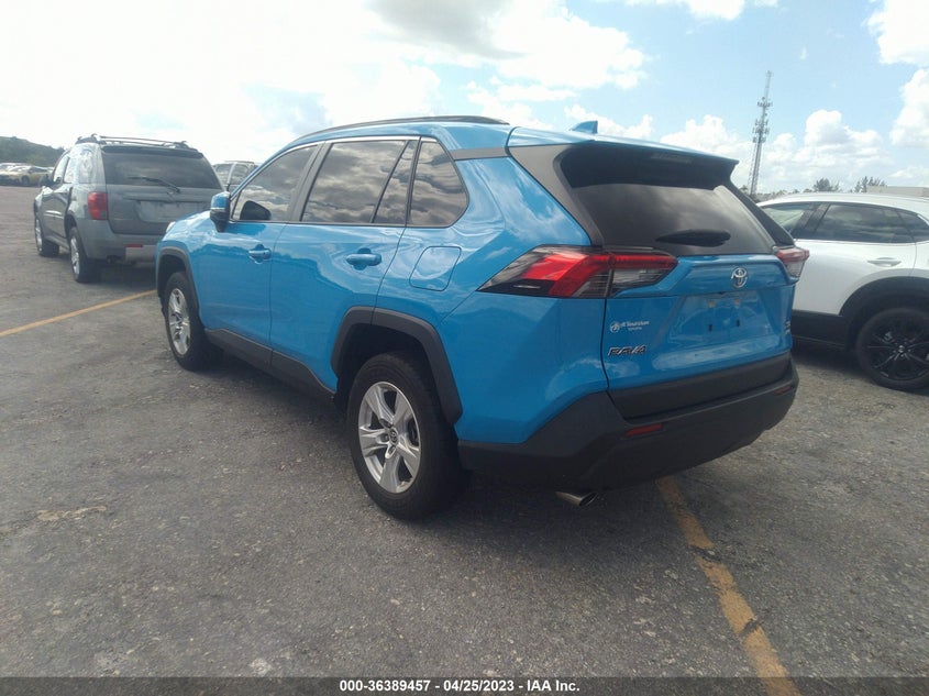 VIN JTMP1RFVXMD079484 2021 TOYOTA RAV4 XLE