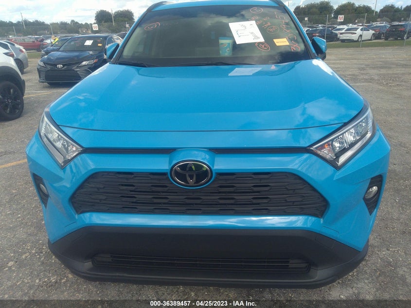 VIN JTMP1RFVXMD079484 2021 TOYOTA RAV4 XLE