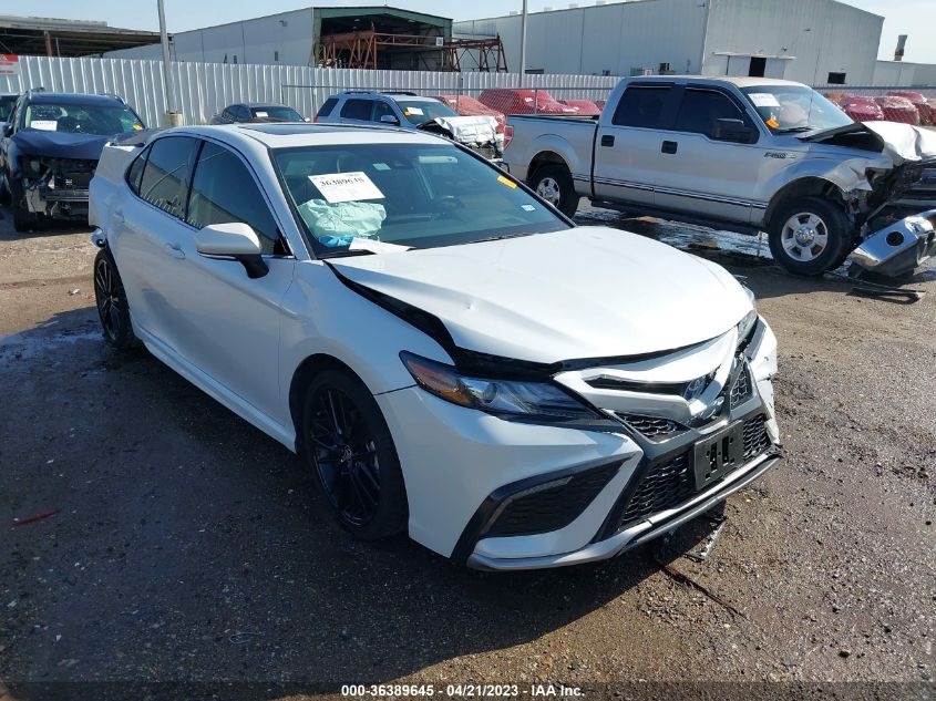 2022 TOYOTA CAMRY HYBRID XSE - 4T1K31AK1NU584443