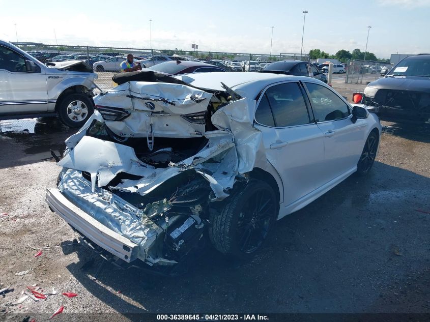 2022 TOYOTA CAMRY HYBRID XSE - 4T1K31AK1NU584443