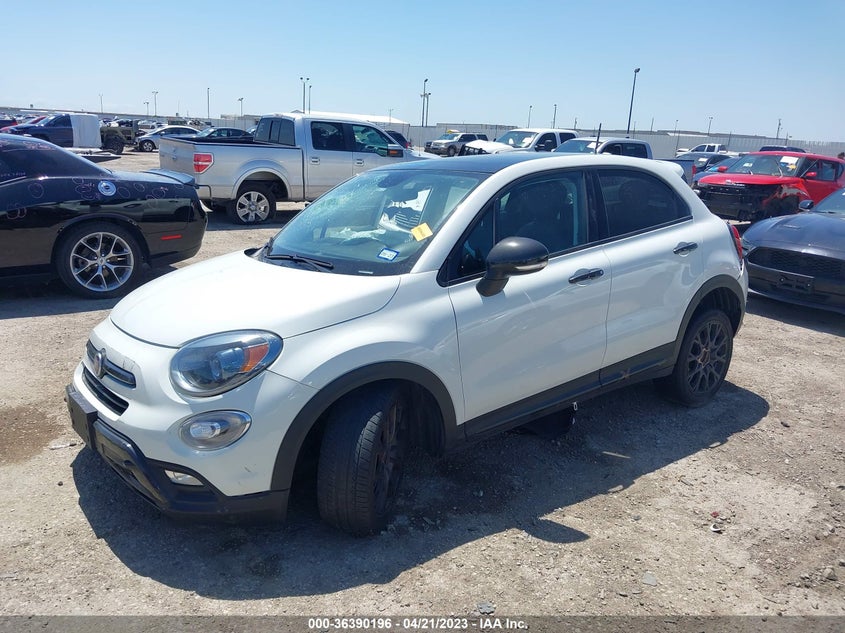 VIN ZFBCFXCB5JP648284 2018 FIAT 500X URBANA EDITION