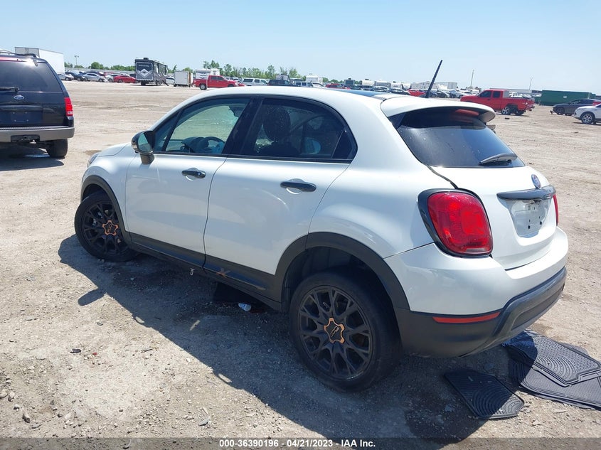 VIN ZFBCFXCB5JP648284 2018 FIAT 500X URBANA EDITION