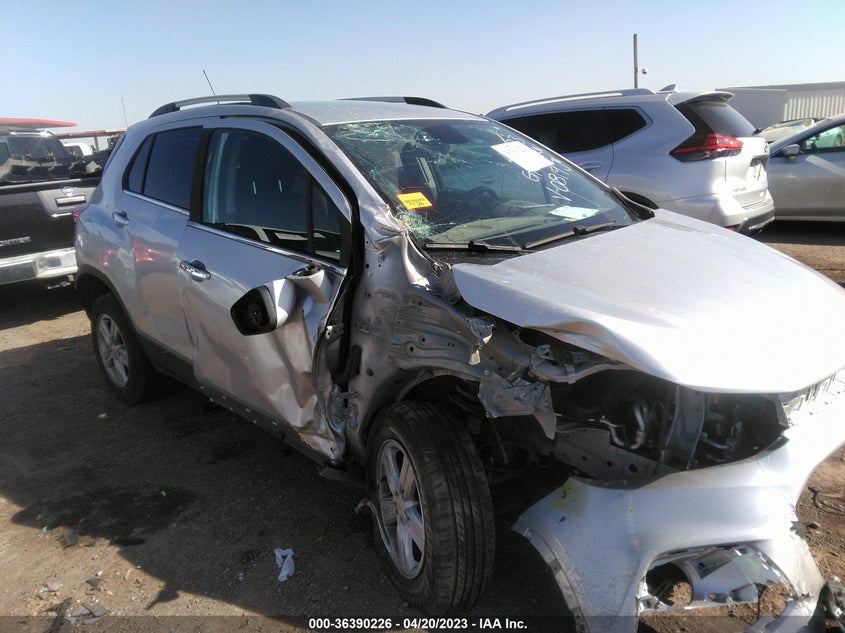 VIN KL7CJPSB1JB570819 2018 CHEVROLET TRAX LT