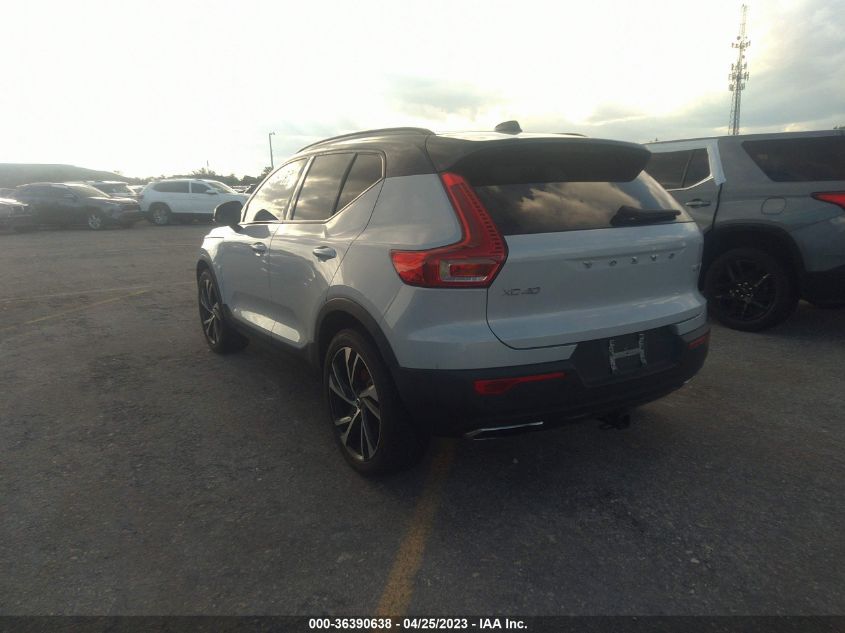 2020 VOLVO XC40 R-DESIGN YV4162UM4L2227189