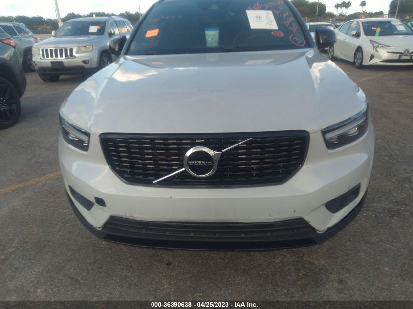 2020 VOLVO XC40 R-DESIGN YV4162UM4L2227189