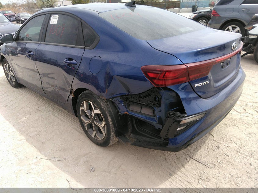 VIN 3KPF24AD7ME309359 2021 KIA FORTE LXS