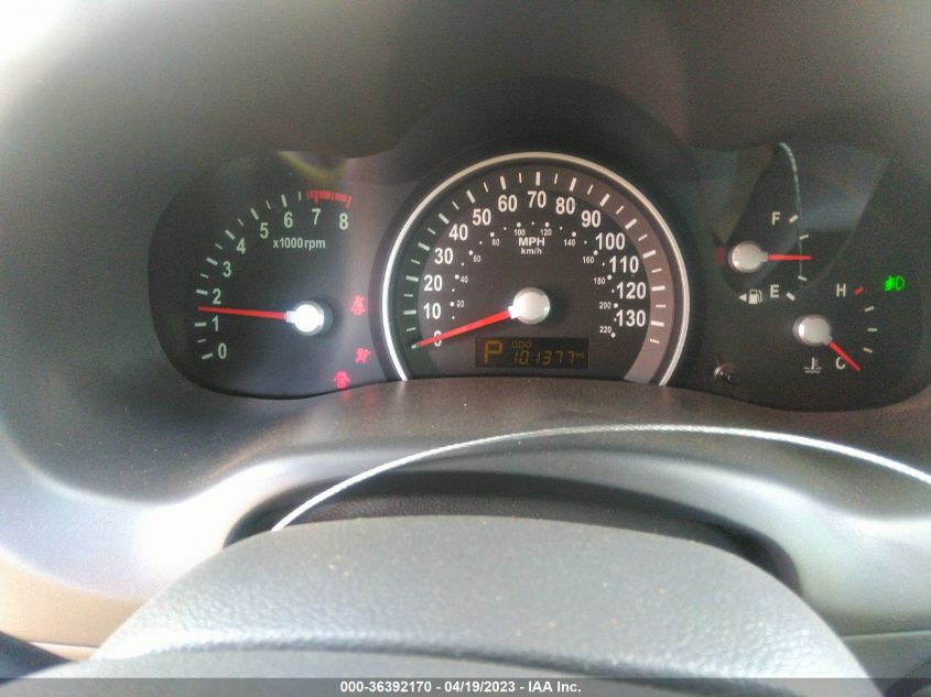 2014 KIA SEDONA LX - KNDMG4C77E6539393