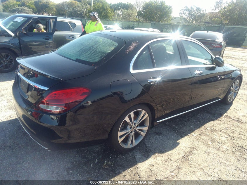 VIN 55SWF4JB1JU239039 2018 MERCEDES-BENZ C-CLASS C 300