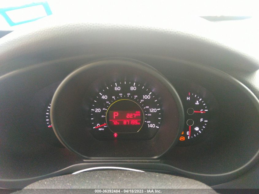 2016 KIA SOUL + - KNDJP3A52G7326251