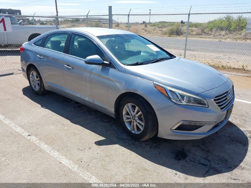 2015 HYUNDAI SONATA 2.4L SE - 5NPE24AF1FH066949