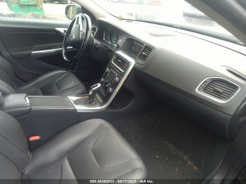 2015 VOLVO S60 T5 DRIVE-E PLATINUM - YV126MFD9F2318523