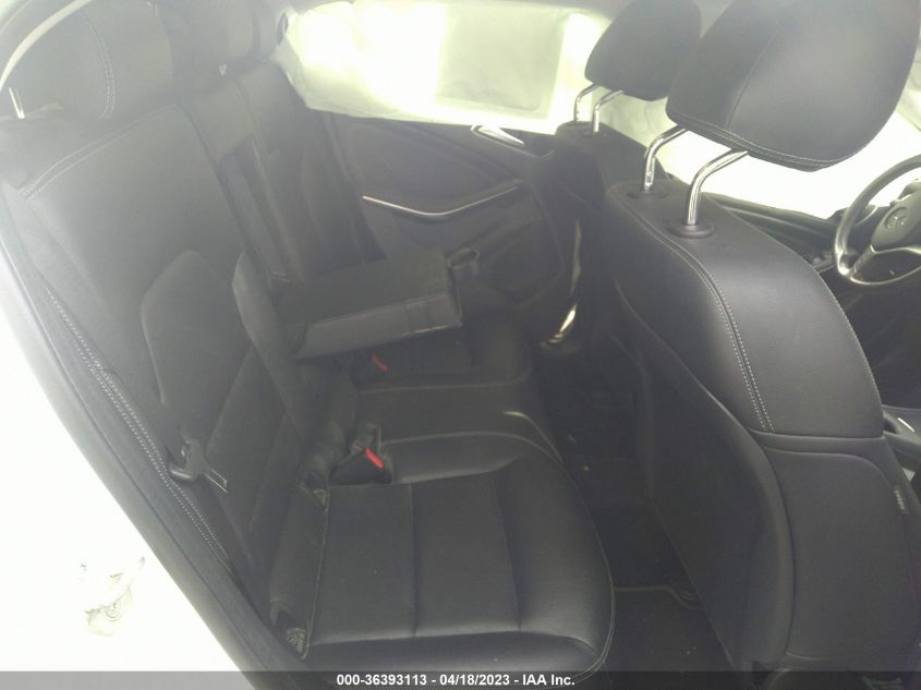 2015 MERCEDES-BENZ GLA-CLASS GLA 250 - WDCTG4GB7FJ185412