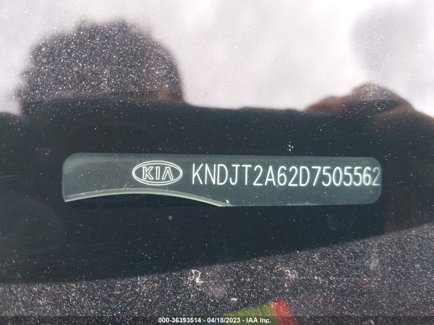 2013 KIA SOUL + - KNDJT2A62D7505562