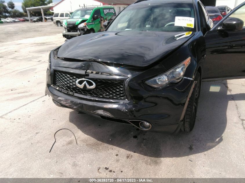 2017 INFINITI QX70 JN8CS1MU5HM144212