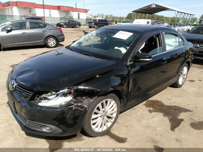 2014 VOLKSWAGEN JETTA SEDAN SEL - 3VWL07AJ6EM419193