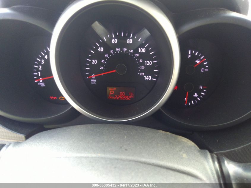 2013 KIA SOUL + - KNDJT2A6XD7586536