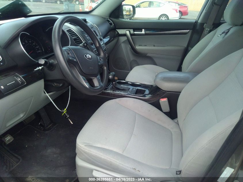2014 KIA SORENTO LX - 5XYKT3A64EG483143
