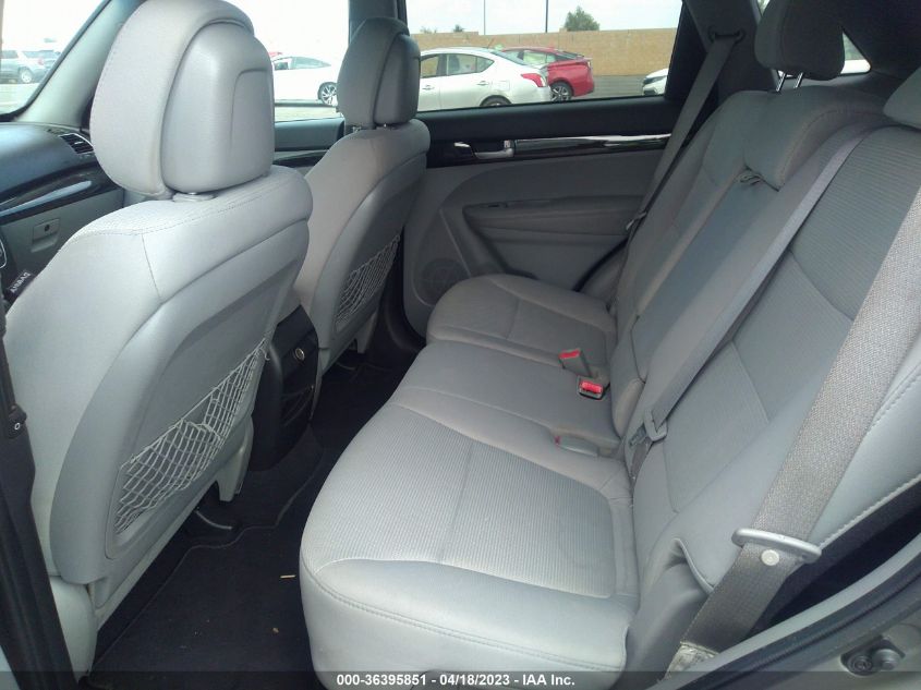 2014 KIA SORENTO LX - 5XYKT3A64EG483143