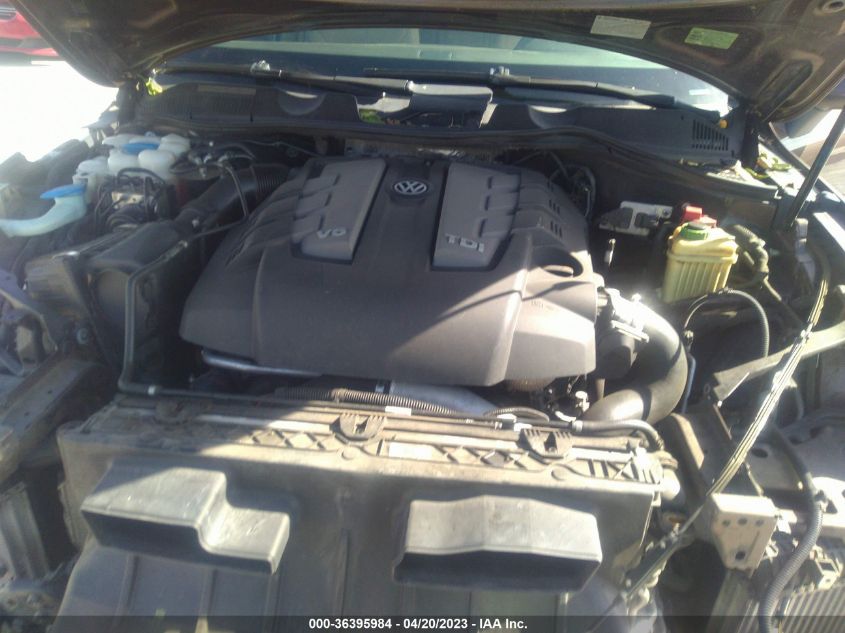 2013 VOLKSWAGEN TOUAREG LUX WVGEP9BP4DD013179