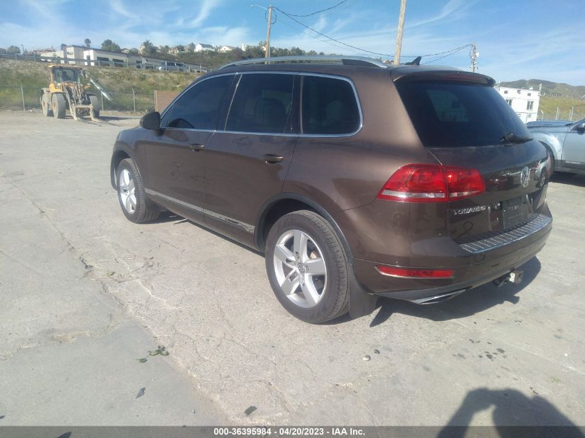 2013 VOLKSWAGEN TOUAREG LUX WVGEP9BP4DD013179