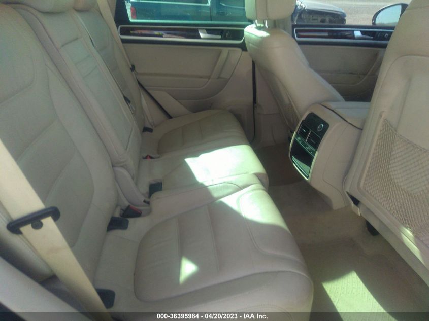 2013 VOLKSWAGEN TOUAREG LUX WVGEP9BP4DD013179