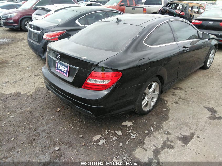 2014 MERCEDES-BENZ C 250 - WDDGJ4HB9EG328563