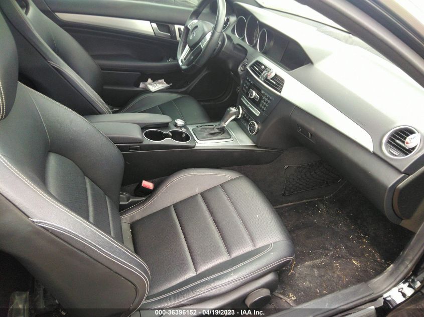 2014 MERCEDES-BENZ C 250 - WDDGJ4HB9EG328563