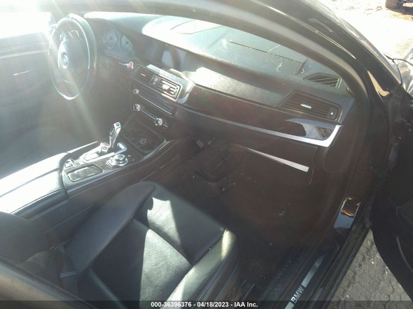 2013 BMW 5 SERIES 528I XDRIVE - WBAXH5C5XDD109623