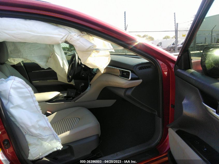 2018 TOYOTA CAMRY LE/SE/XLE/L - 4T1B11HK8JU521202
