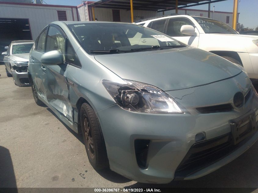 2015 TOYOTA PRIUS FOUR - JTDKN3DUXF1996628