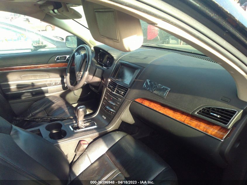 2014 LINCOLN MKT ECOBOOST - 2LMHJ5AT3EBL53649