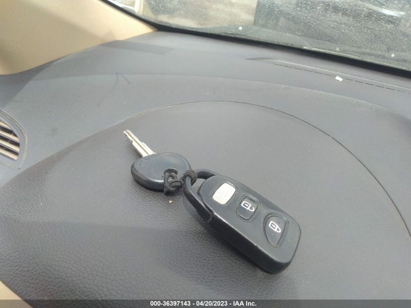 2013 HYUNDAI ELANTRA GLS - 5NPDH4AE2DH409427