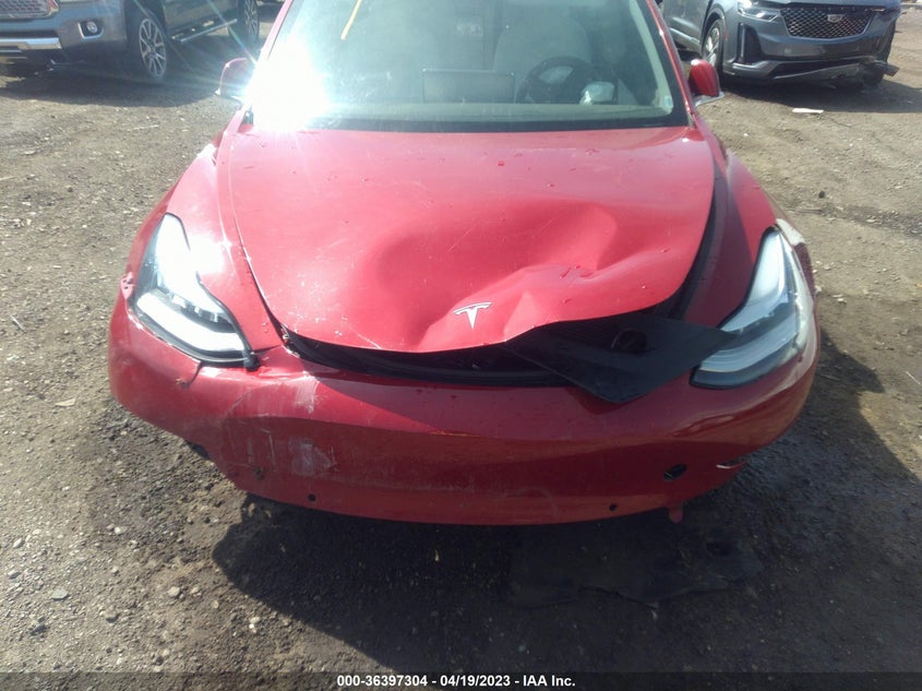 VIN 5YJ3E1EB6JF135145 2018 TESLA MODEL 3 LONG RANGE