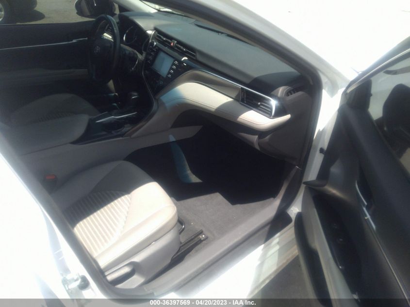 2018 TOYOTA CAMRY LE/SE/XLE/L - 4T1B11HK9JU555892