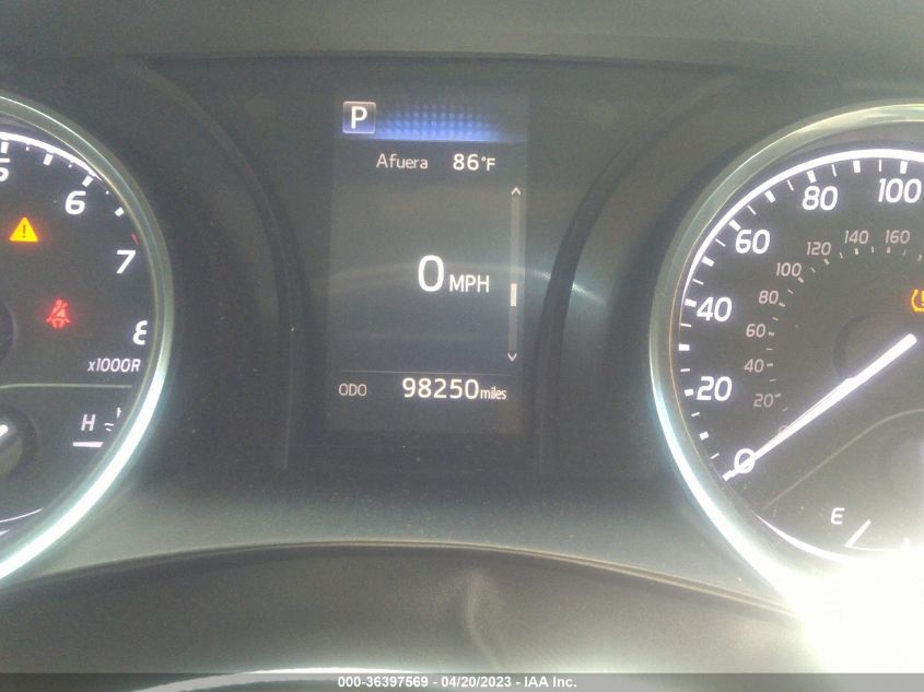 2018 TOYOTA CAMRY LE/SE/XLE/L - 4T1B11HK9JU555892