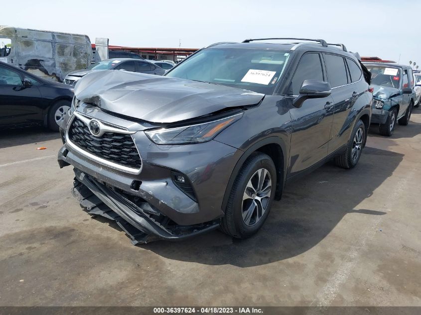 2022 TOYOTA HIGHLANDER XLE - 5TDHZRBH3NS164816