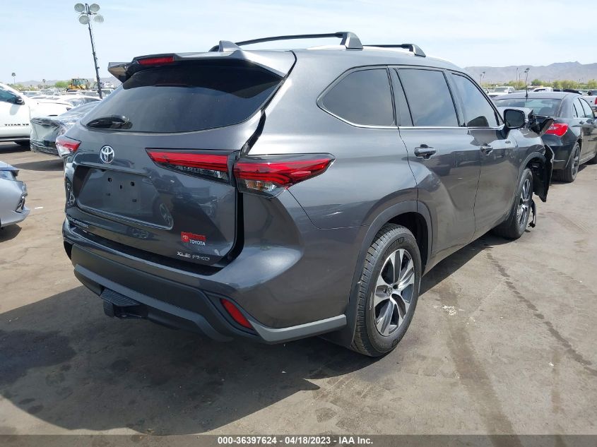 2022 TOYOTA HIGHLANDER XLE - 5TDHZRBH3NS164816