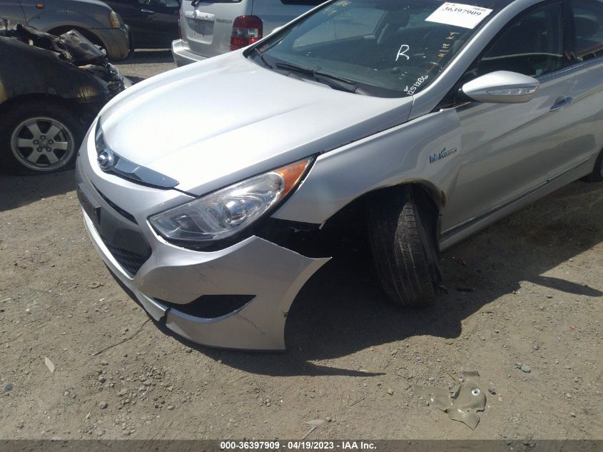 2014 HYUNDAI SONATA HYBRID LIMITED - KMHEC4A41EA111899