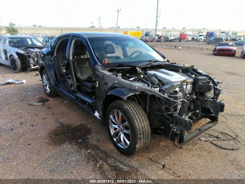 2018 INFINITI Q70 3.7 LUXE - JN1BY1AR5JM220980