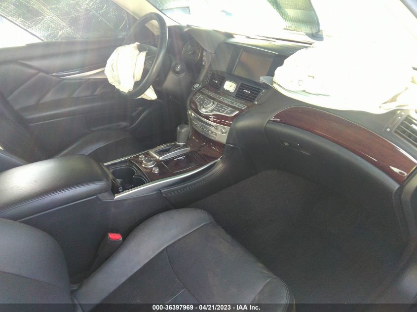 2017 INFINITI Q70 3.7 - JN1BY1AP6HM740145