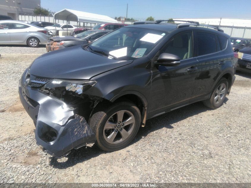 2015 TOYOTA RAV4 XLE - JTMWFREV5FD061167